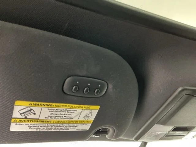 Used 2011 Black Lincoln Base image 17