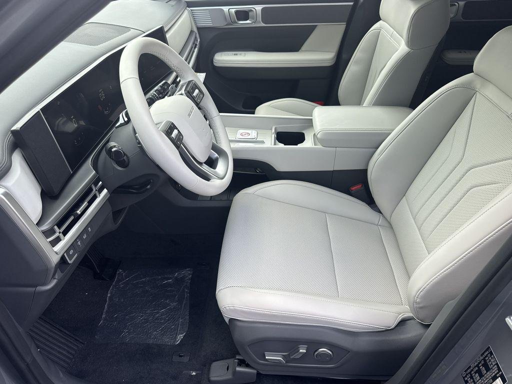 New 2026 Gray Hyundai SEL FWD image 9