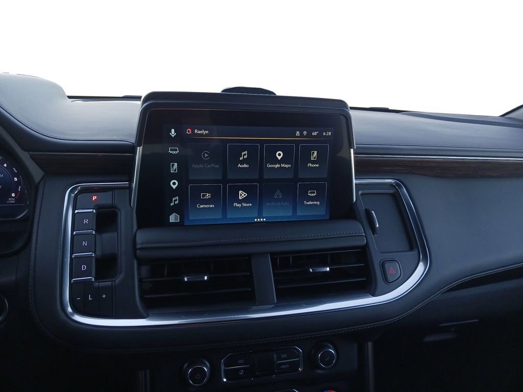 Used 2023 Iridescent Pearl Tricoat Chevrolet High Country image 12