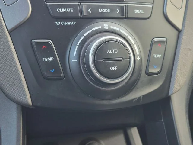 Used 2014 Silver Hyundai 2.0T image 14