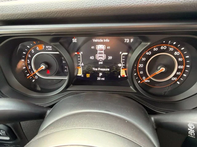 New 2027 White Jeep Sport S image 14