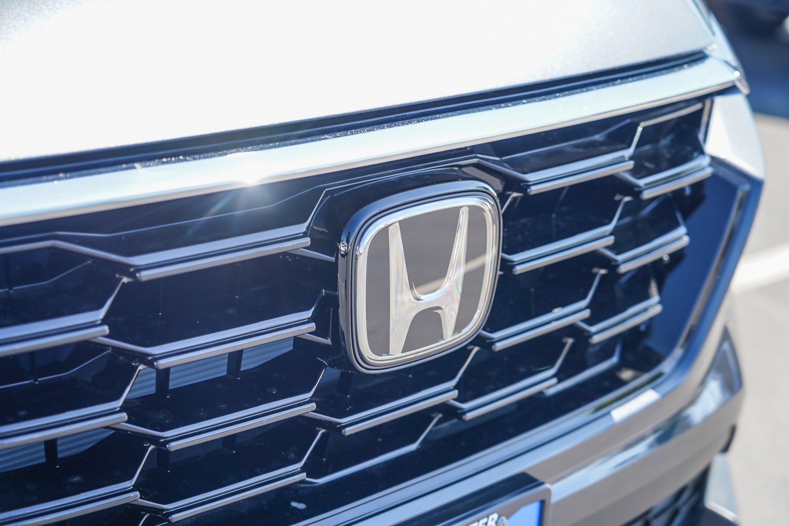 New 2027 Meteorite Gray Metallic Honda EX image 3