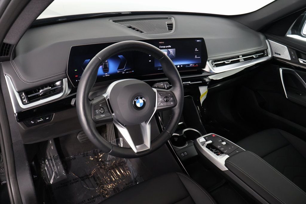Used 2025 Black BMW xDrive28i image 7