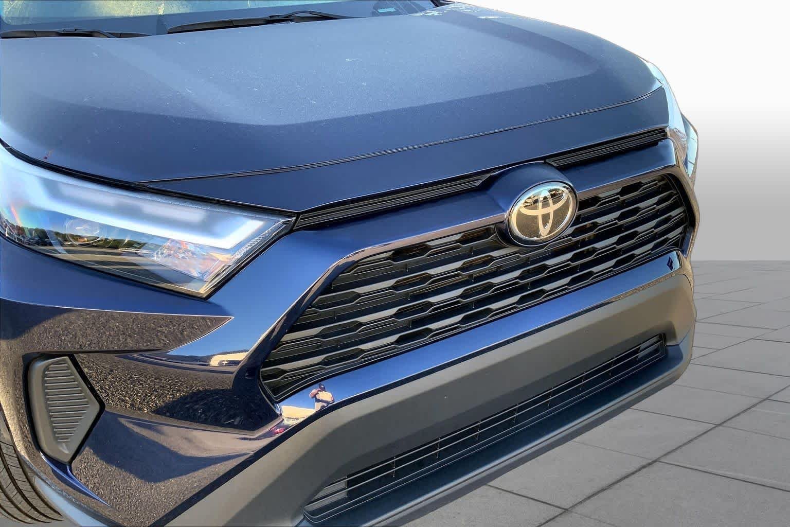 Used 2025 Blueprint Toyota XLE image 27