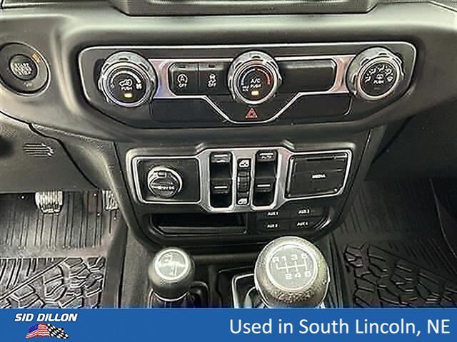 Used 2018 Bright White Clearcoat Jeep Sport S image 12
