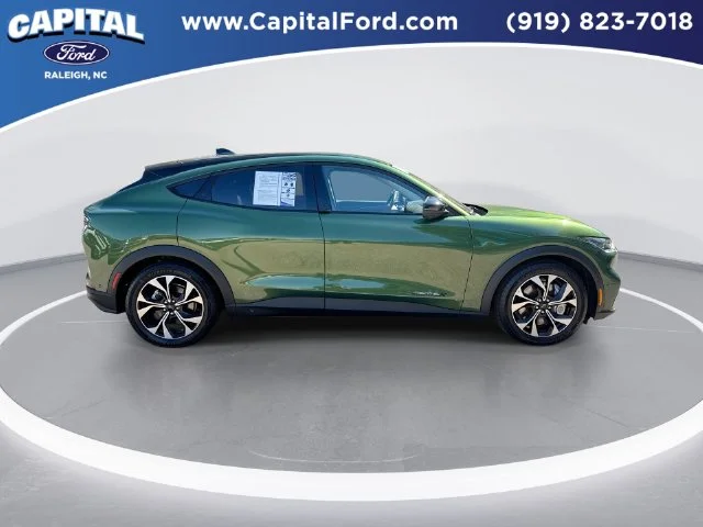 Used 2024 Green Ford Select image 9