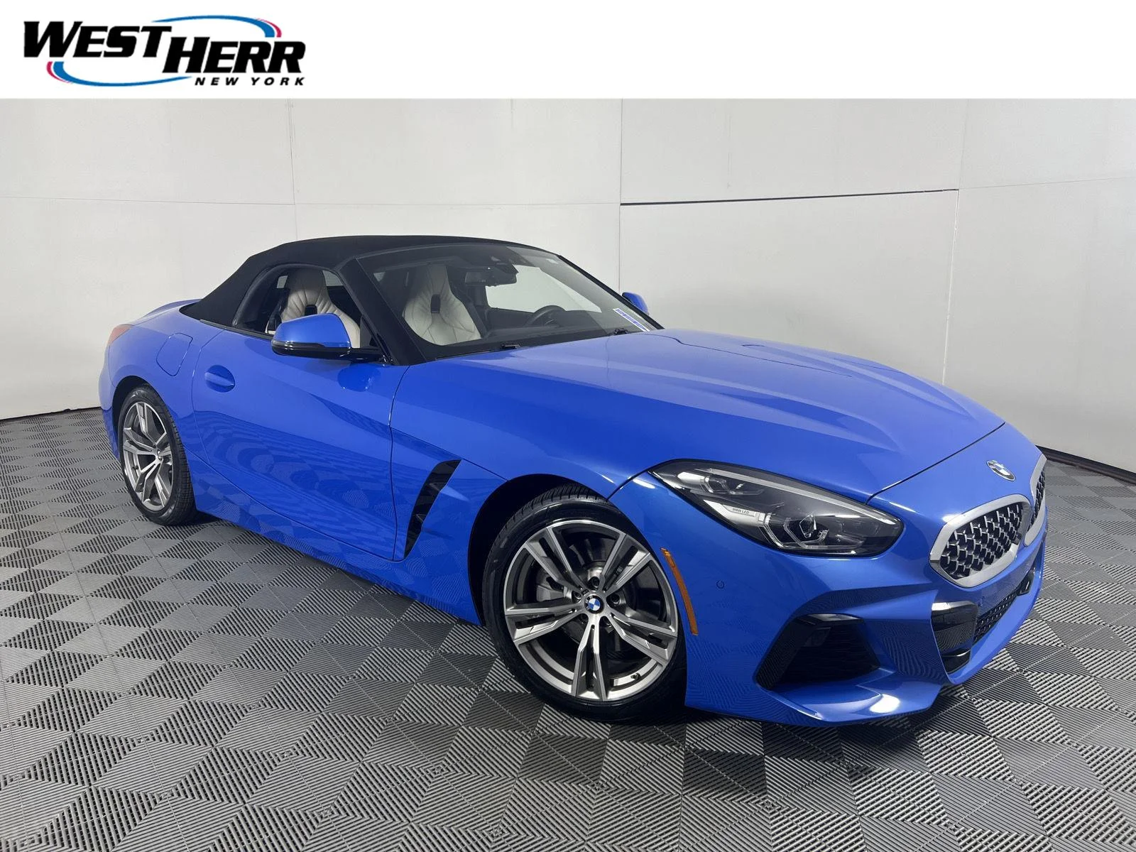 2019 BMW Z4 sDrive30i's photo