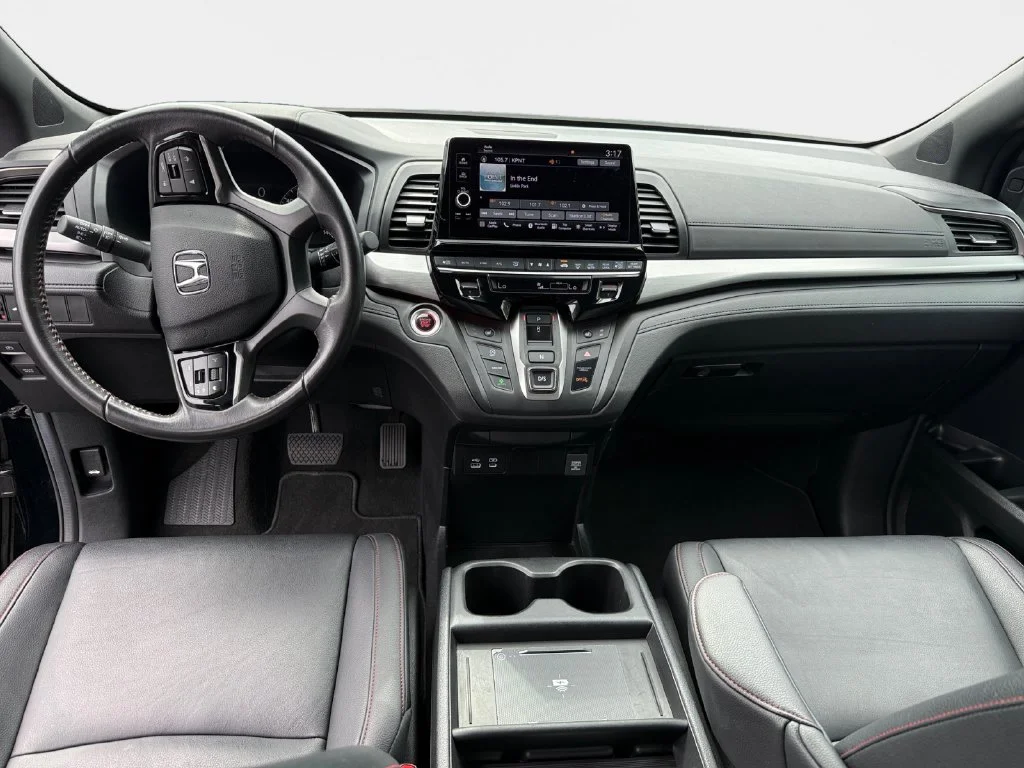 2025 Honda Odyssey Sport L - Photo 15