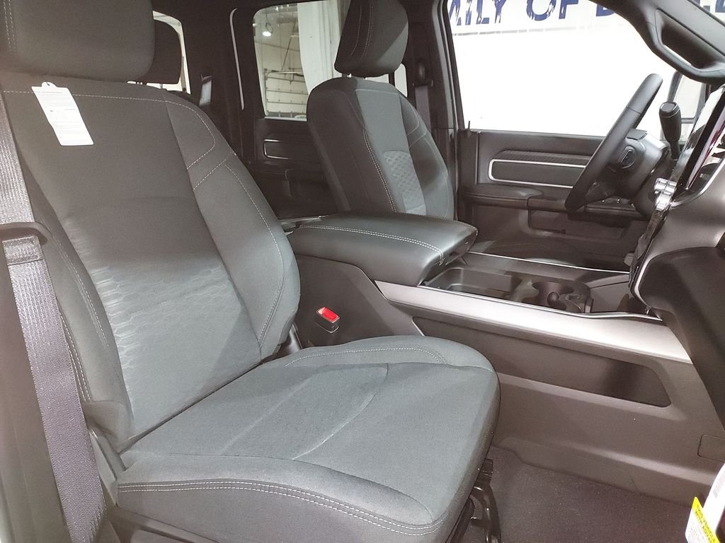 New 2026 Bright White Clearcoat RAM Big Horn image 30