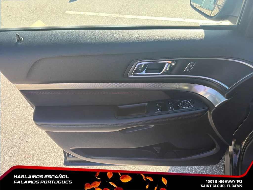 Used 2018 Black Ford XLT image 12
