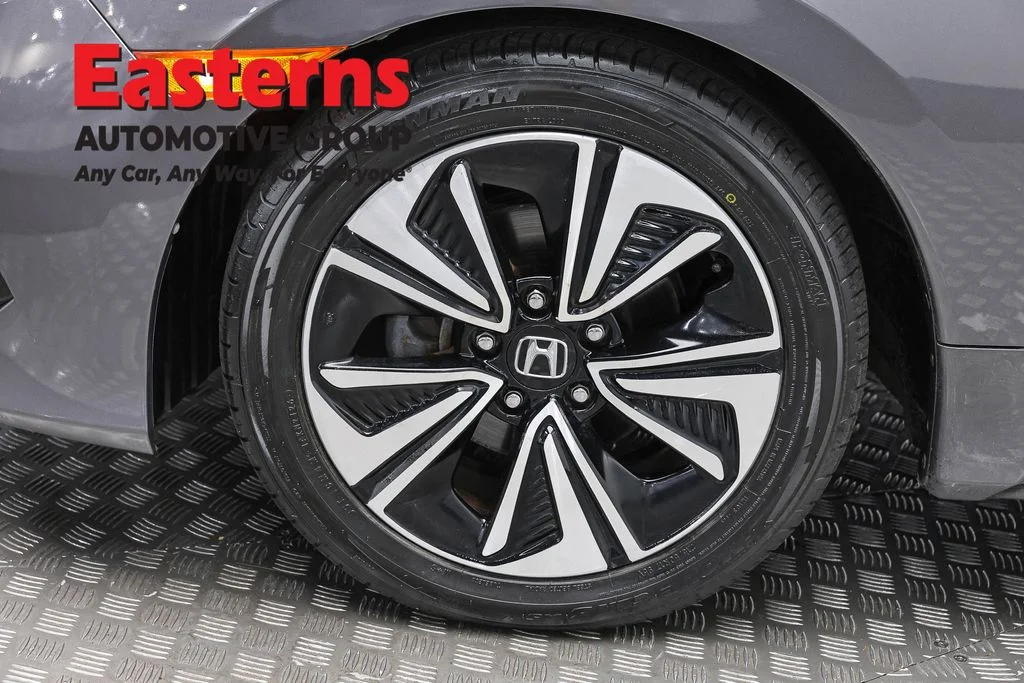 Used 2017 Gray Honda EX-T image 31
