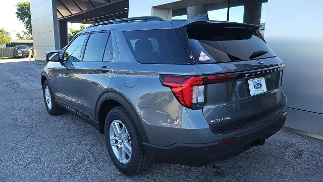 New 2026 Carbonized Gray Metallic Ford Active RWD image 19