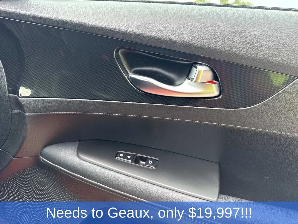 Used 2023 Red Kia GT-Line image 31