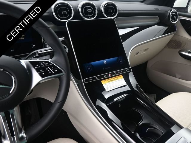 Used 2025 White Mercedes-Benz GLC 300 image 31