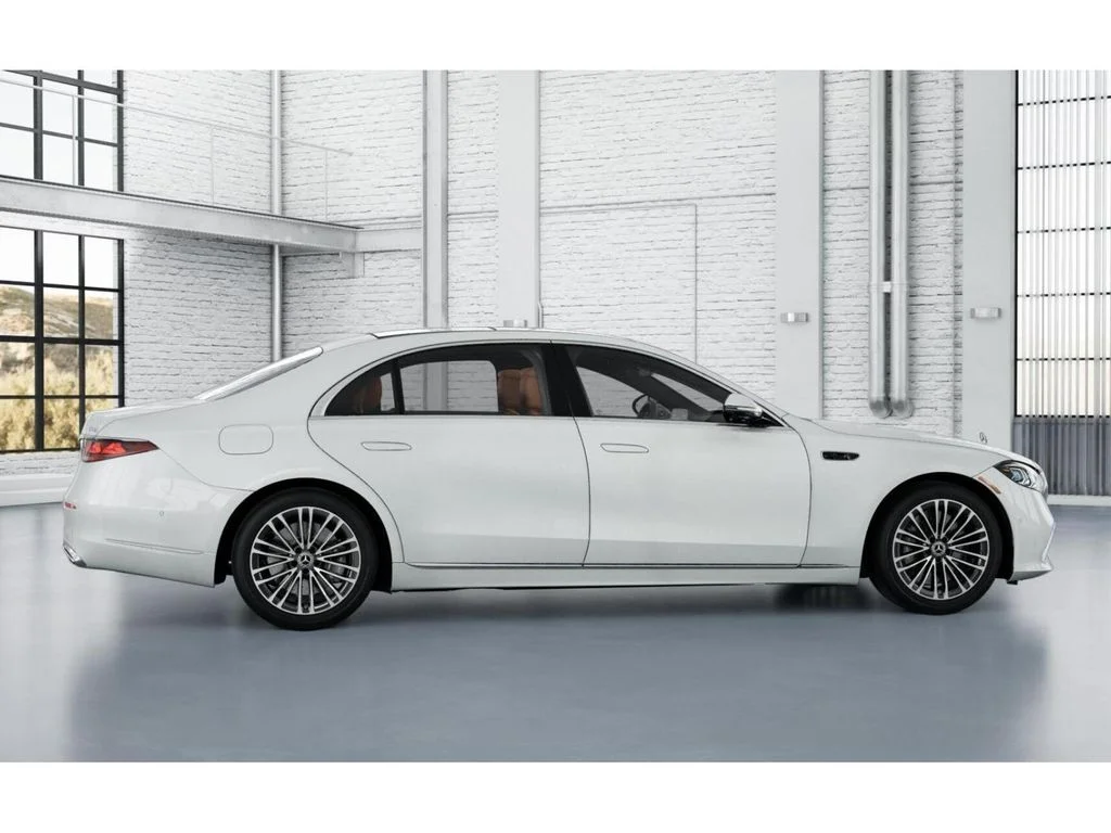 New 2027 White Mercedes-Benz S 580 image 17