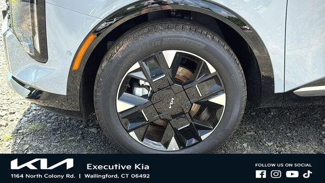New 2026 Gray Kia SX-Prestige image 8