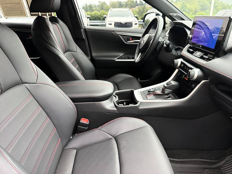 Used 2025 Magnetic Gray Metallic/Midnight Black Metallic Toyota XSE image 19