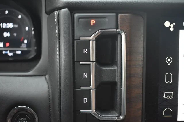 Used 2023 White GMC Denali Ultimate image 34