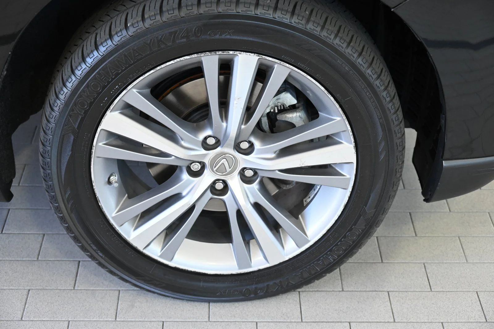 Used 2015 Black Lexus 350 image 22
