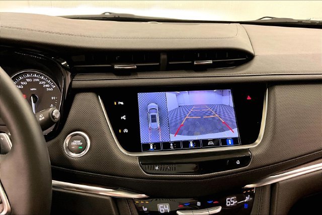 Used 2025 Crystal White Tricoat Cadillac Sport image 30
