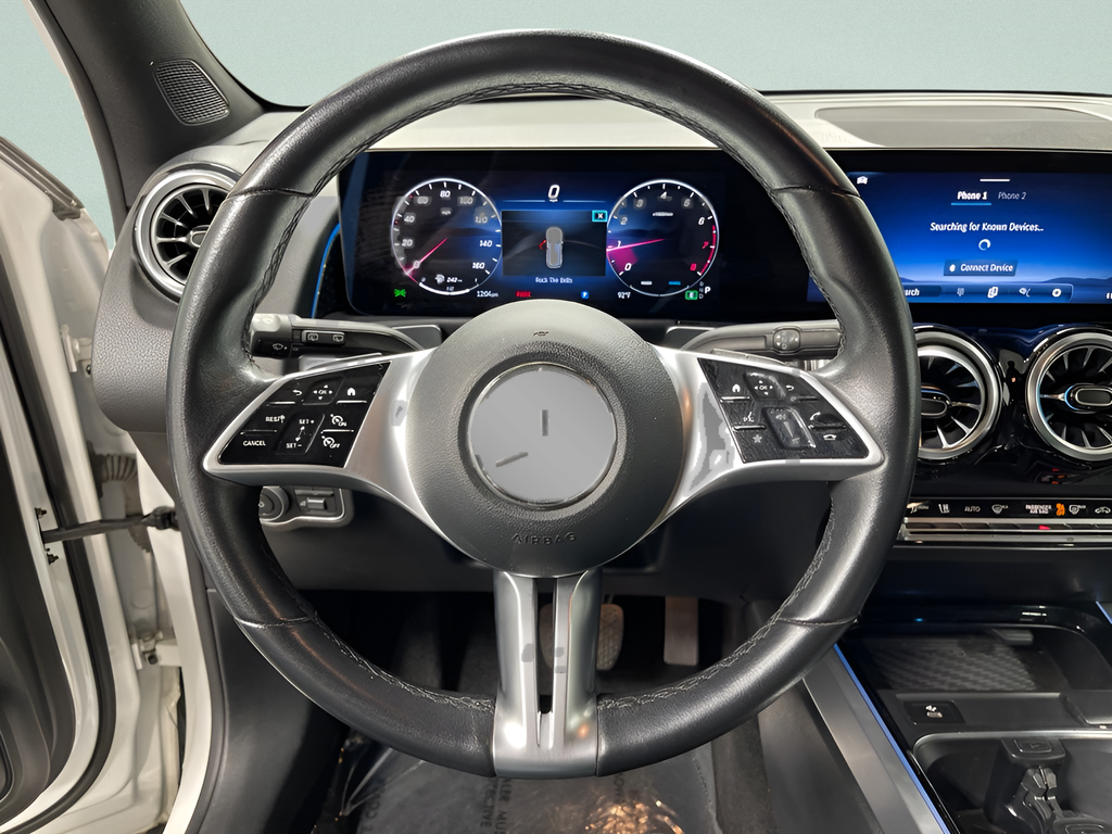 Used 2025  Mercedes-Benz GLB 250 4MATIC® image 6