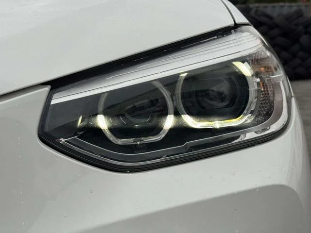 Used 2020 White BMW xDrive30i image 14