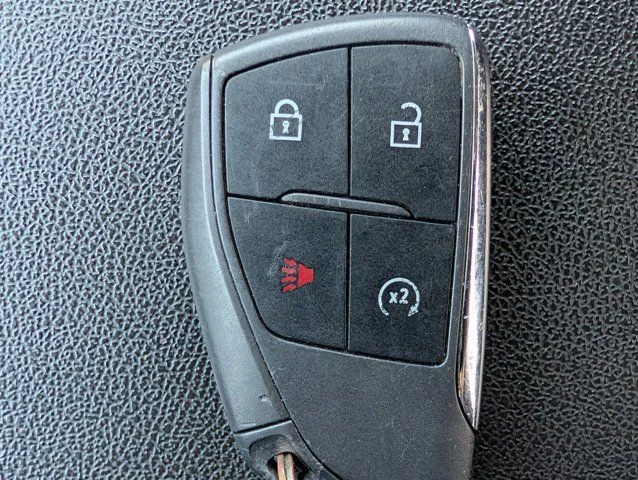 Used 2024 Silver GMC Elevation image 25