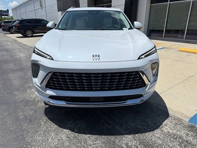 New 2026 Iridescent White Tricoat Buick Avenir image 2
