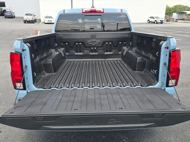 Certified Used 2025  Chevrolet Work Truck image 32