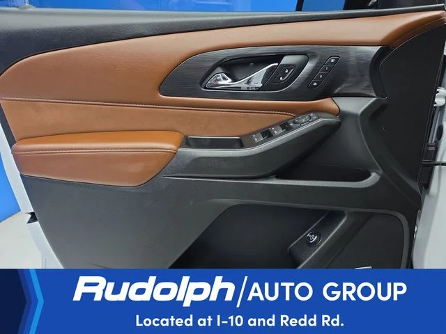 Used 2020 Pearl Chevrolet High Country image 14