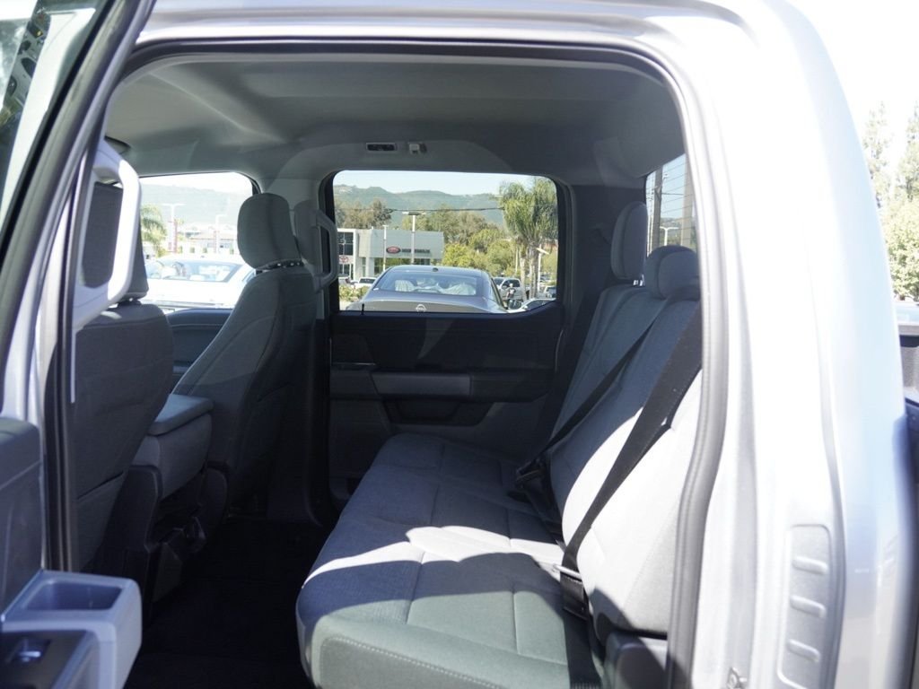 Used 2025 Silver Ford XLT image 15