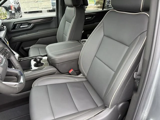 New 2026 Sterling Metallic GMC Elevation image 19