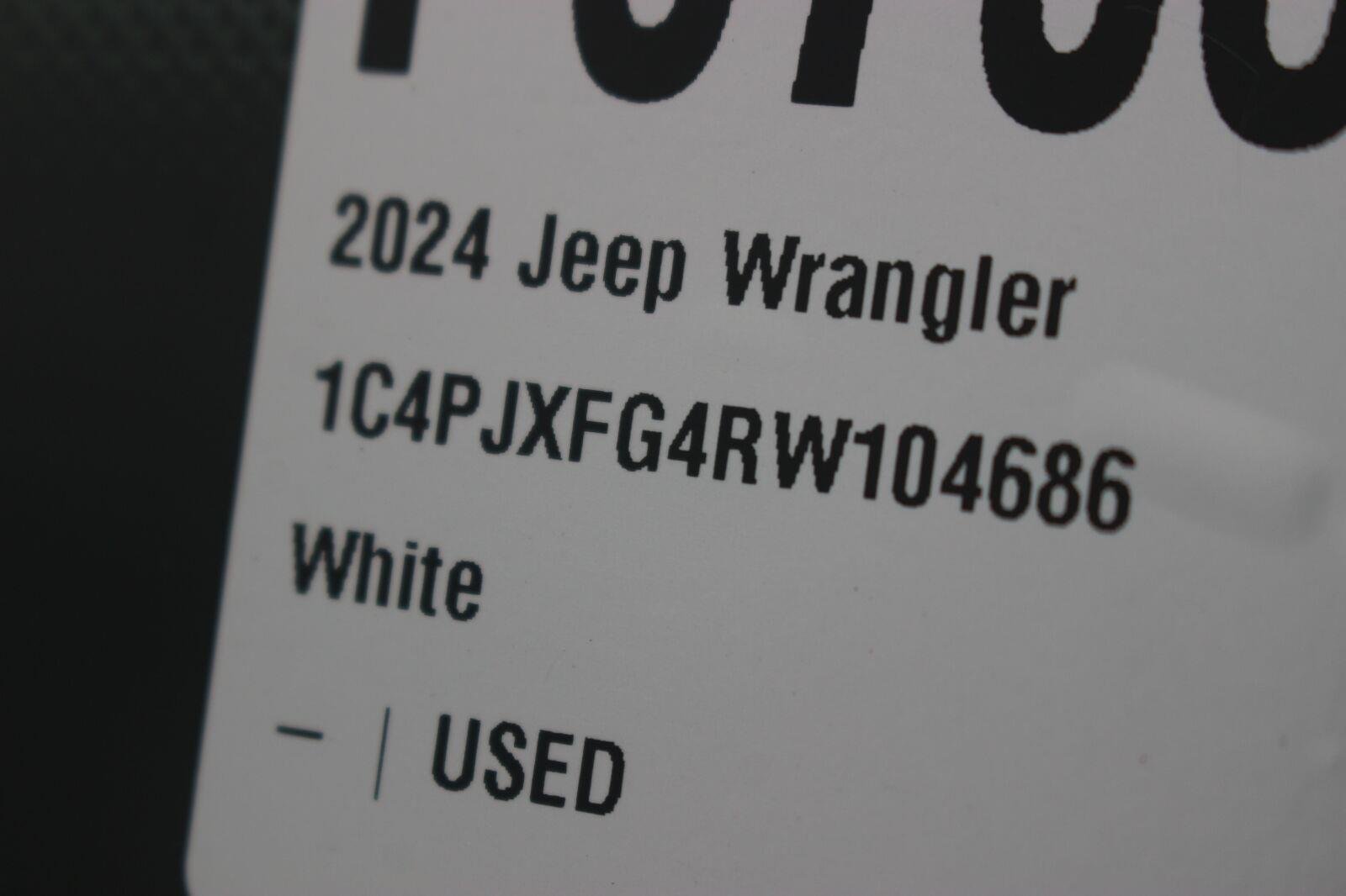 Used 2024 White Jeep Rubicon image 41