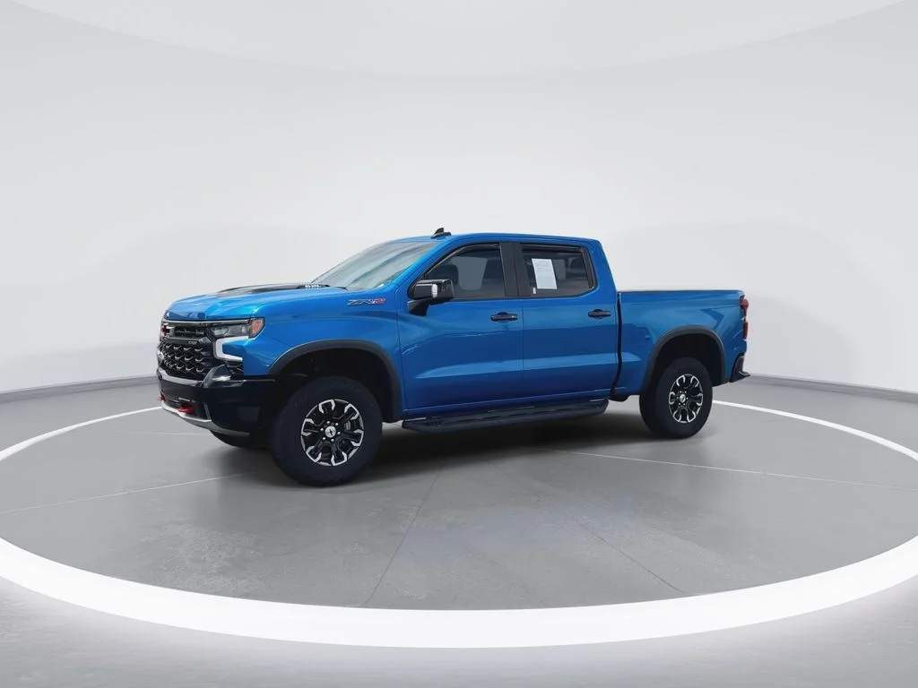 Used 2022 Blue Chevrolet ZR2 image 4