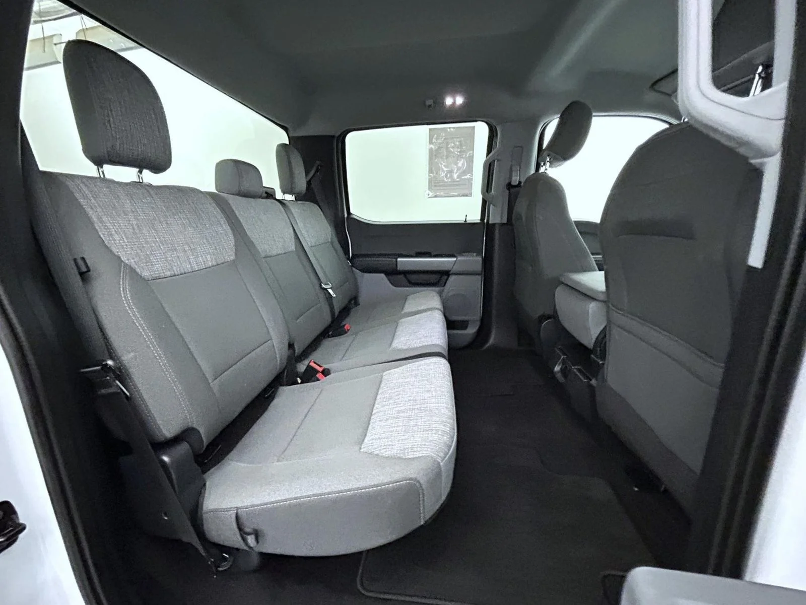 Used 2025 White Ford XLT image 18