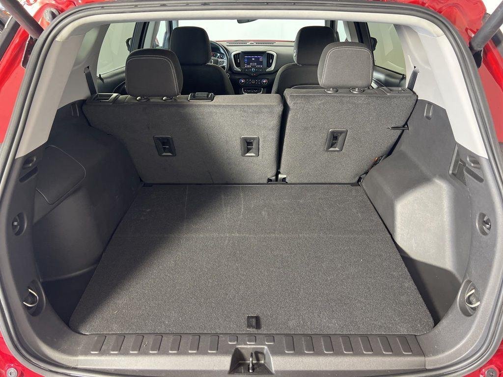 Used 2023 Volcanic Red GMC SLE image 19