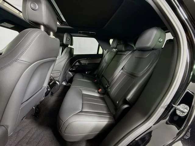 Used 2025 Black Land Rover S image 24