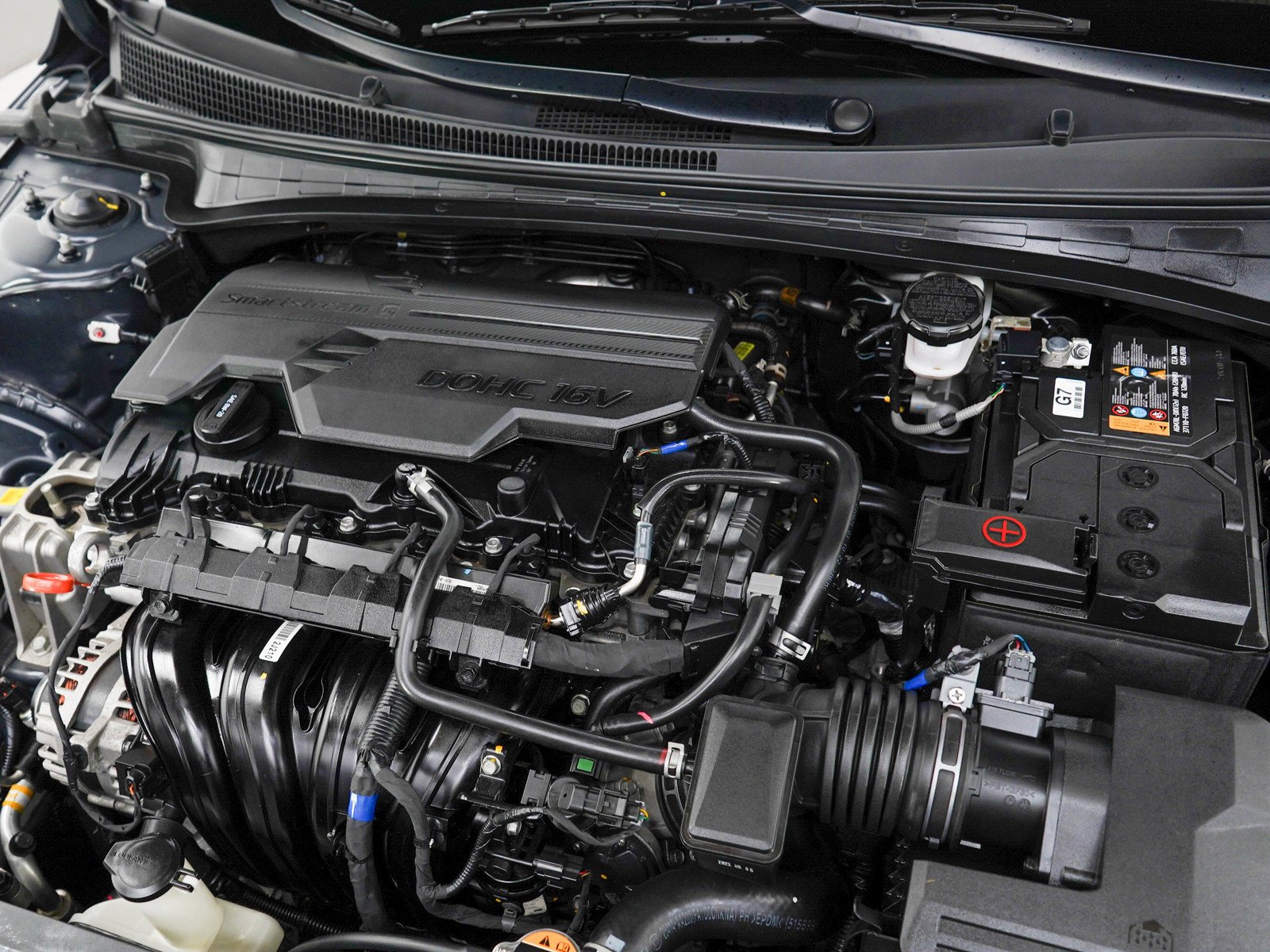 Used 2024 Abyss Black Hyundai SE IVT image 23