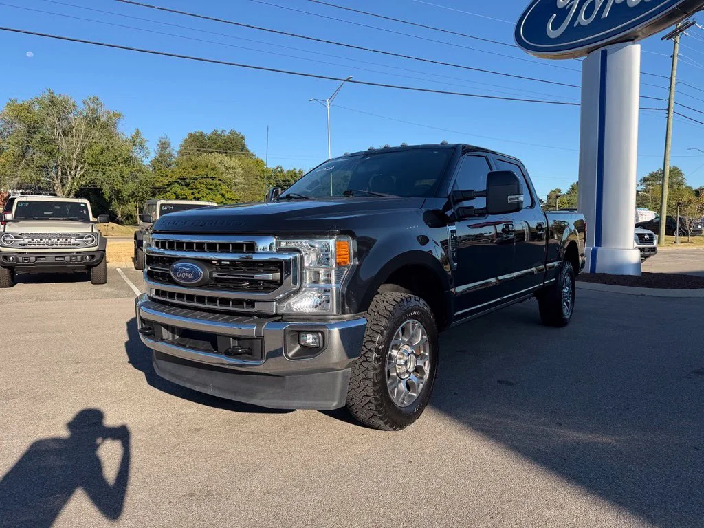 Used 2022 Black Ford Lariat image 3