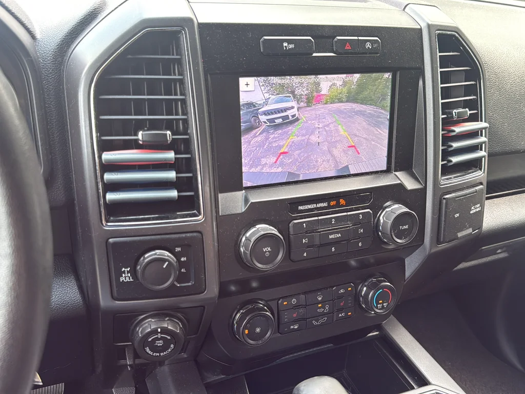 Used 2019 Black Ford XLT image 15