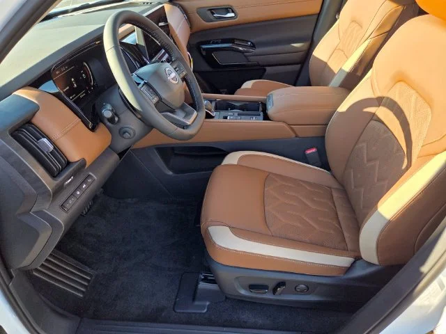 New 2026 Everest White Pearl TriCoat Nissan Platinum image 11