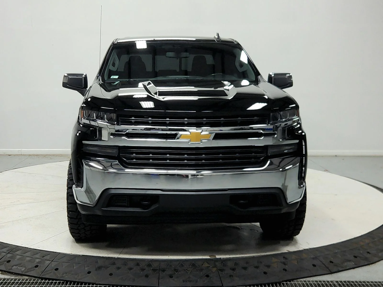 Used 2020 Black Chevrolet LT image 3
