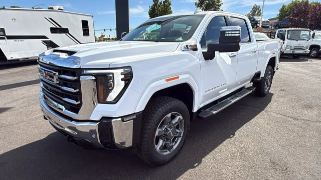 New 2026 Summit White GMC SLT image 7