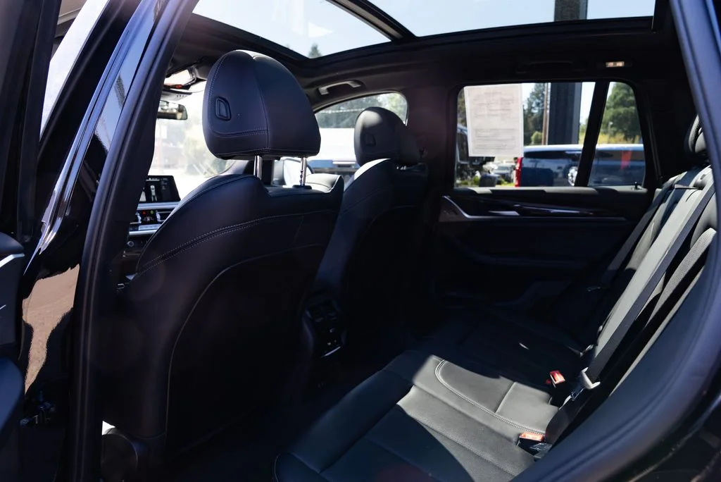 Used 2023 Black BMW xDrive30i image 20