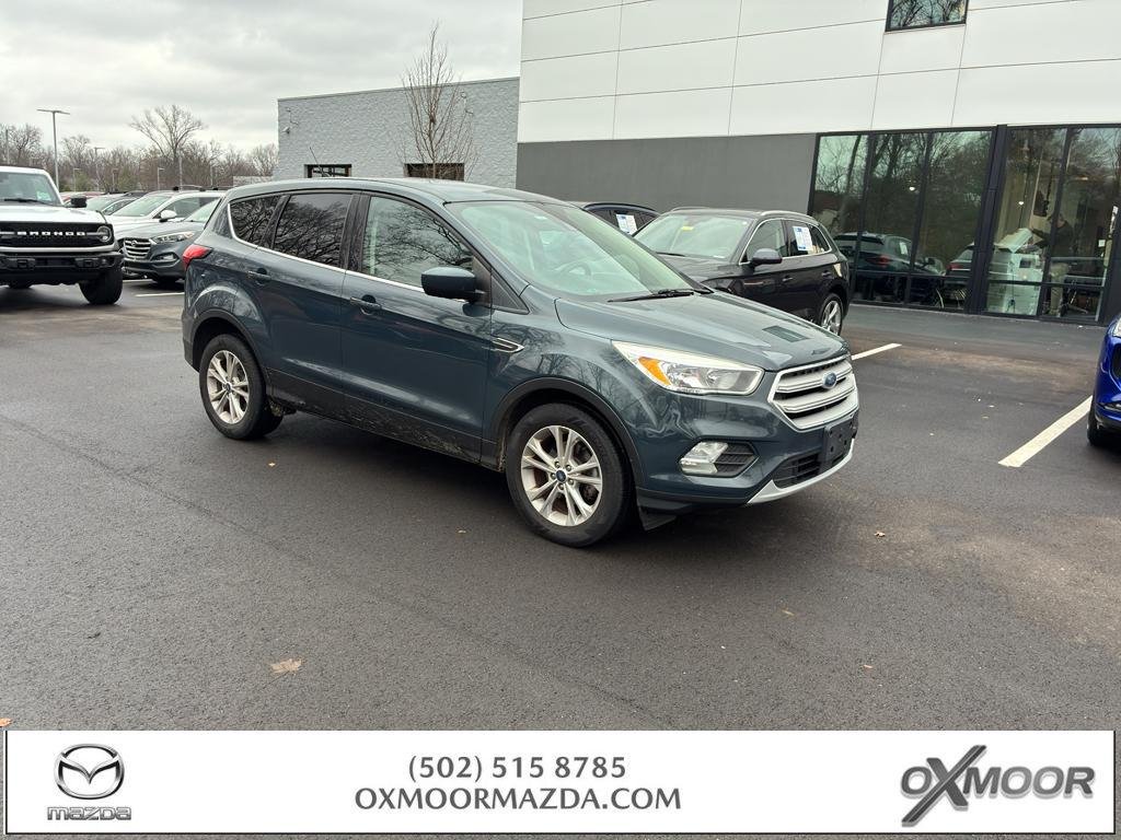 2019 Ford Escape SE's photo