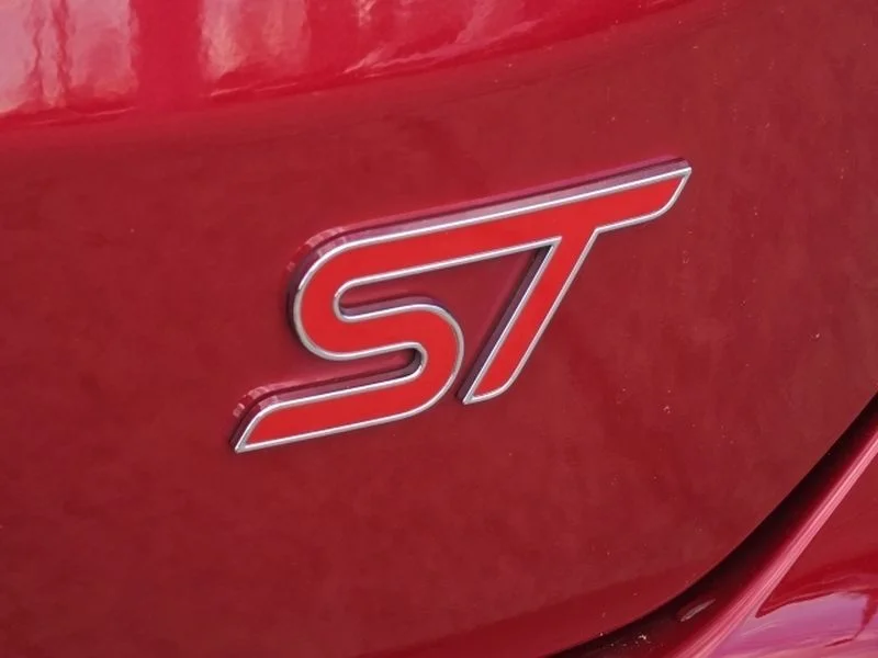 Used 2024 Rapid Red Metallic Tinted Clearcoat Ford ST image 7