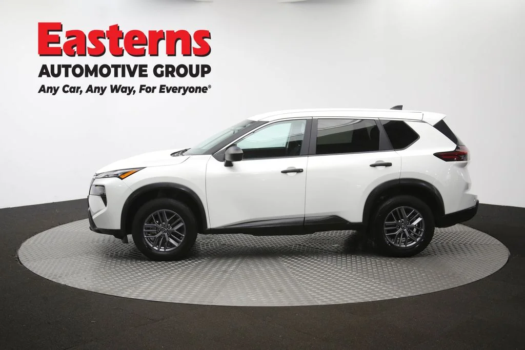 Used 2024 White Nissan S image 62