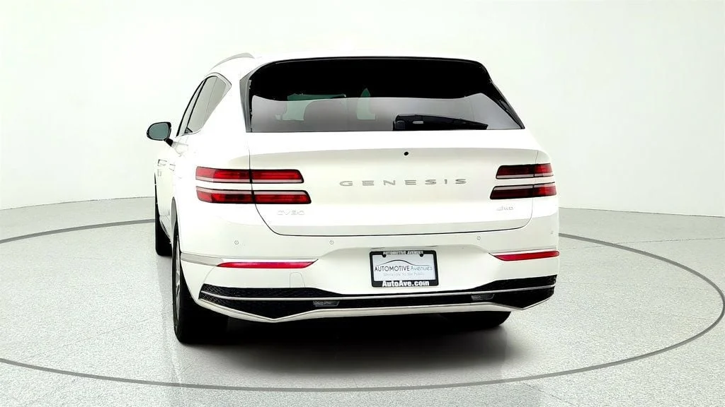 Used 2025 Uyuni White Genesis 2.5T AWD image 6