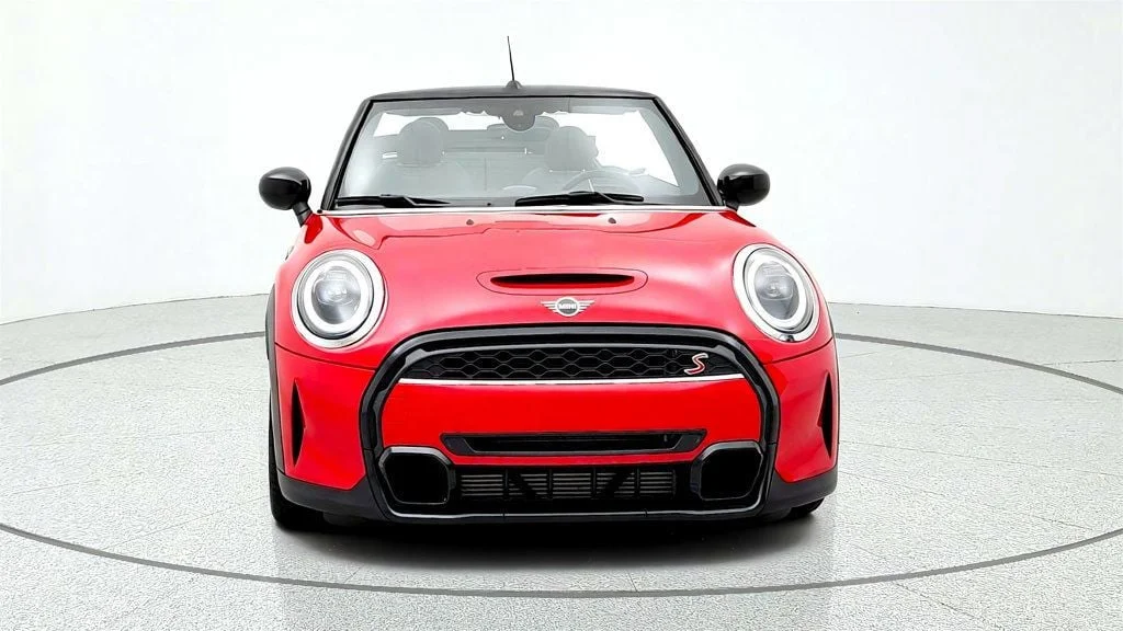Used 2024 Chili Red MINI Cooper S FWD w/ Signature Trim Package image 2