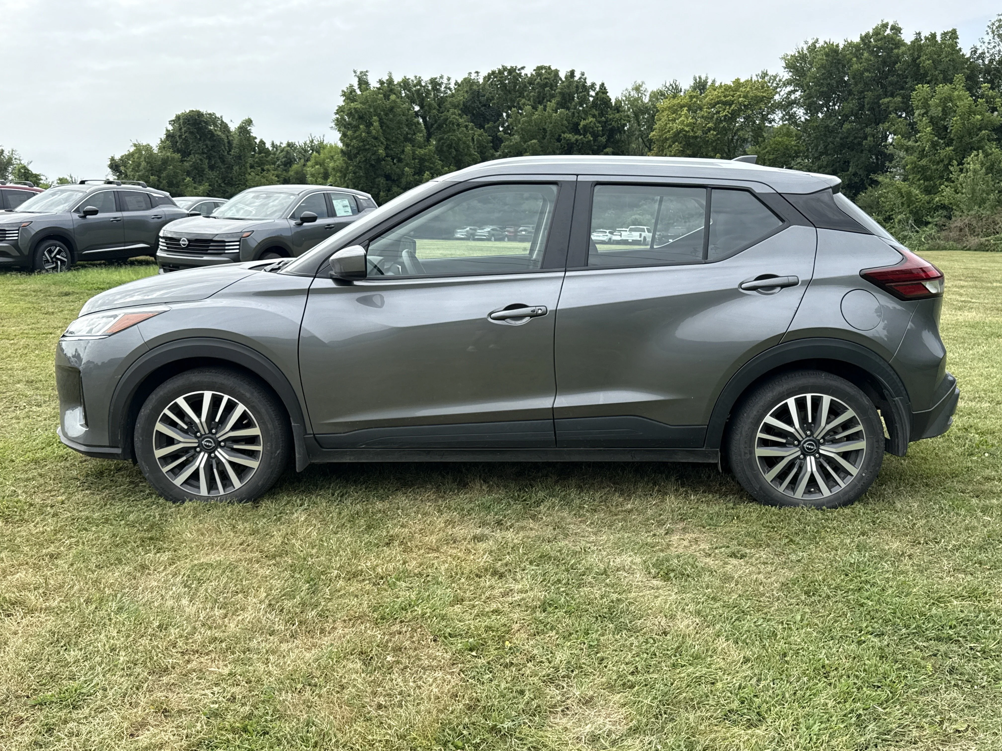 Certified Used 2024 Gun Metallic Nissan SV image 3